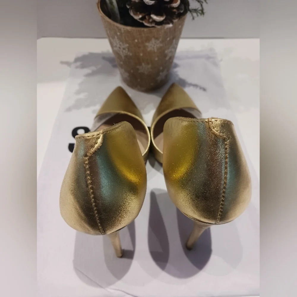 NWT Schutz - Cheslie Leather and Vinyl d'Orsay Pumps